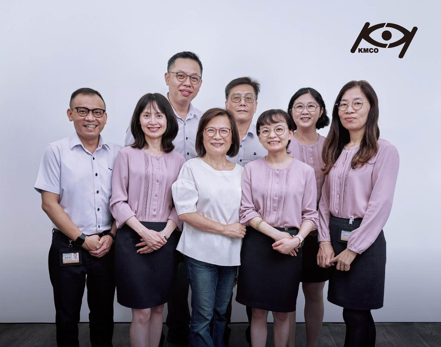 冠明眼鏡團隊合影